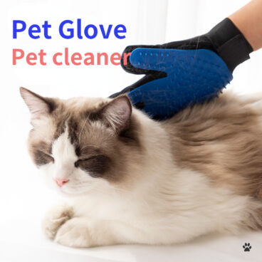 Pet Bathing and Grooming Glove